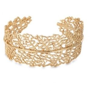 Stella & Dot Grace Leaf Cuff